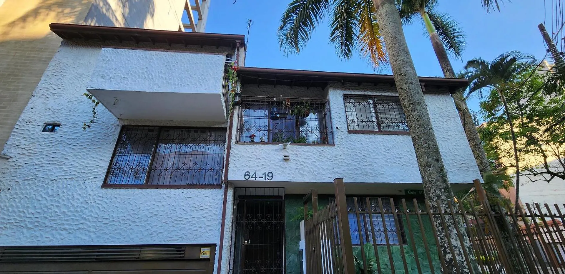 Casa De Las Palmas 3 Medellin 0*,  Colombia